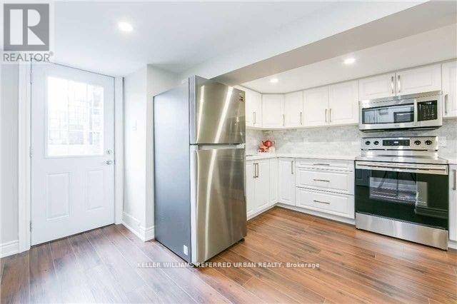 Toronto (runnymede-bloor West Village), ON M6S4A3,601 Jane ST #Lower