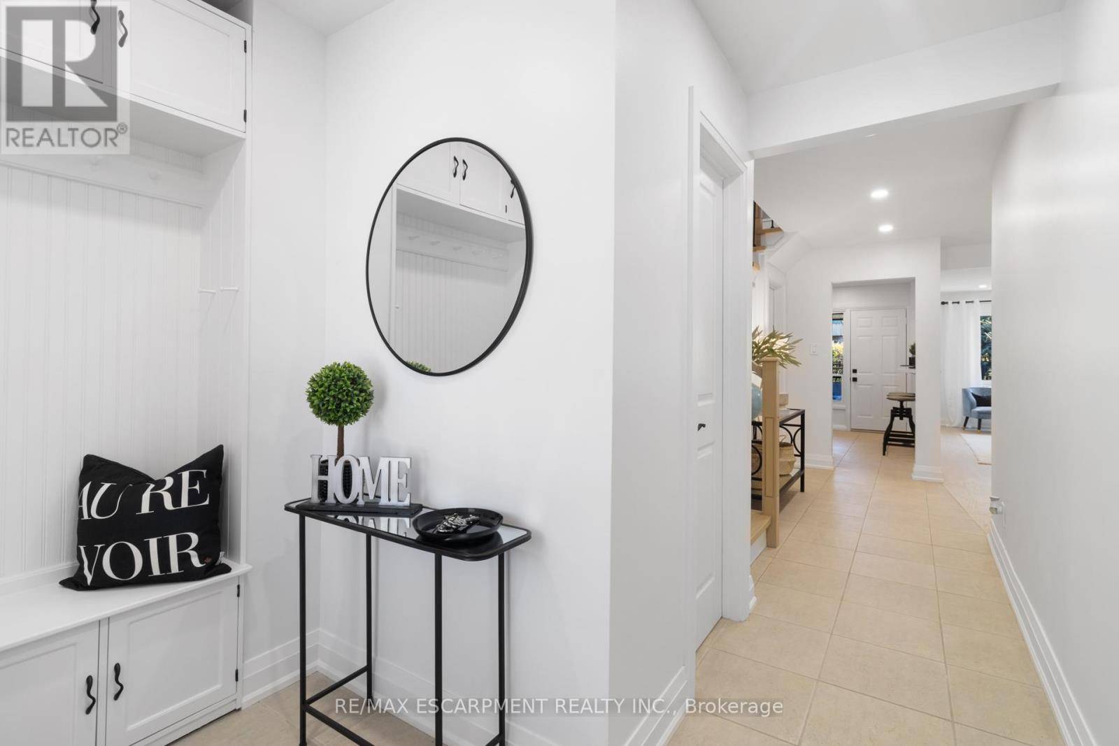 Mississauga (erin Mills), ON L5L1K2,2020 South Millway #55