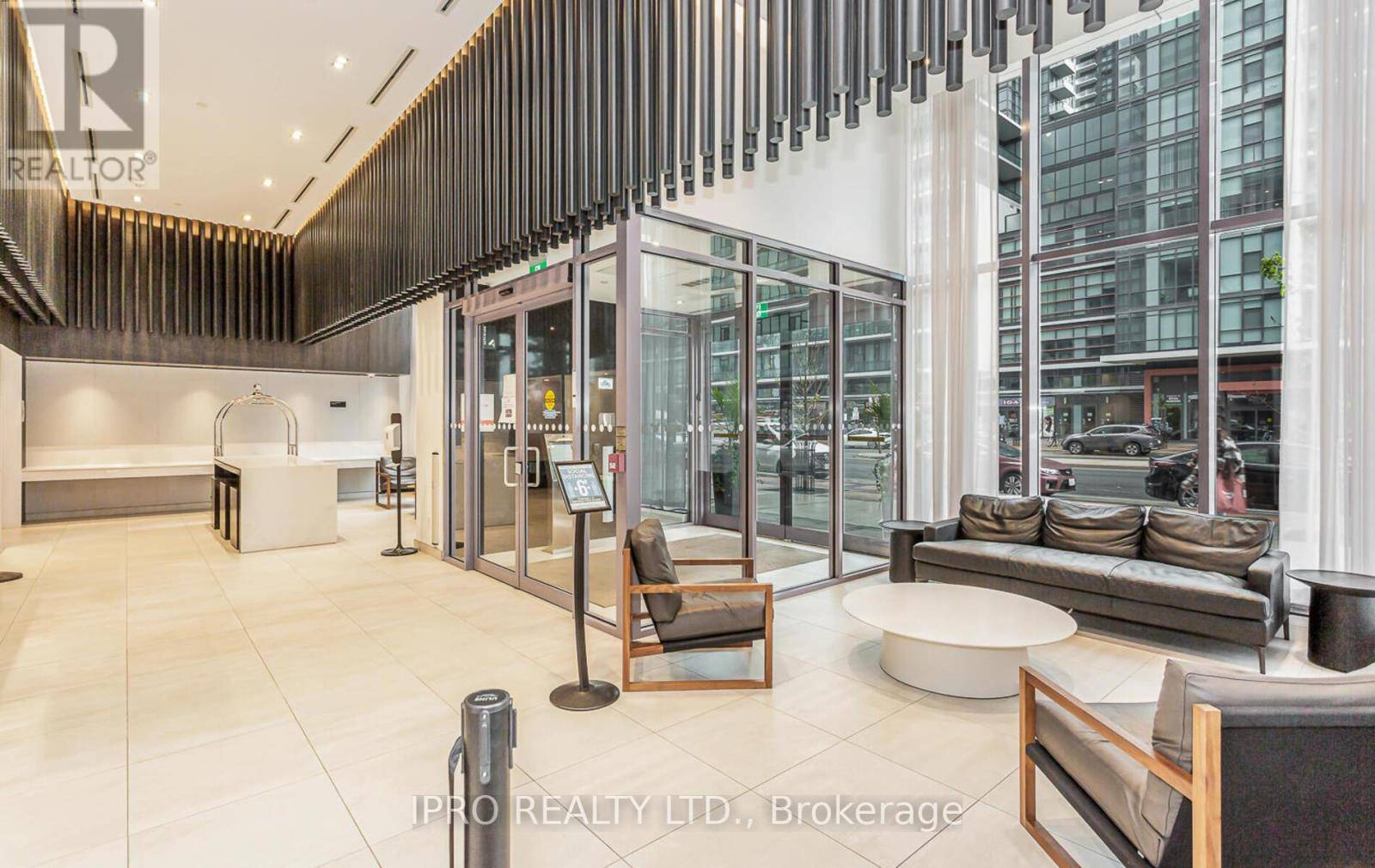 Mississauga (city Centre), ON L5B0L4,4065 Confederation Pkwy #804