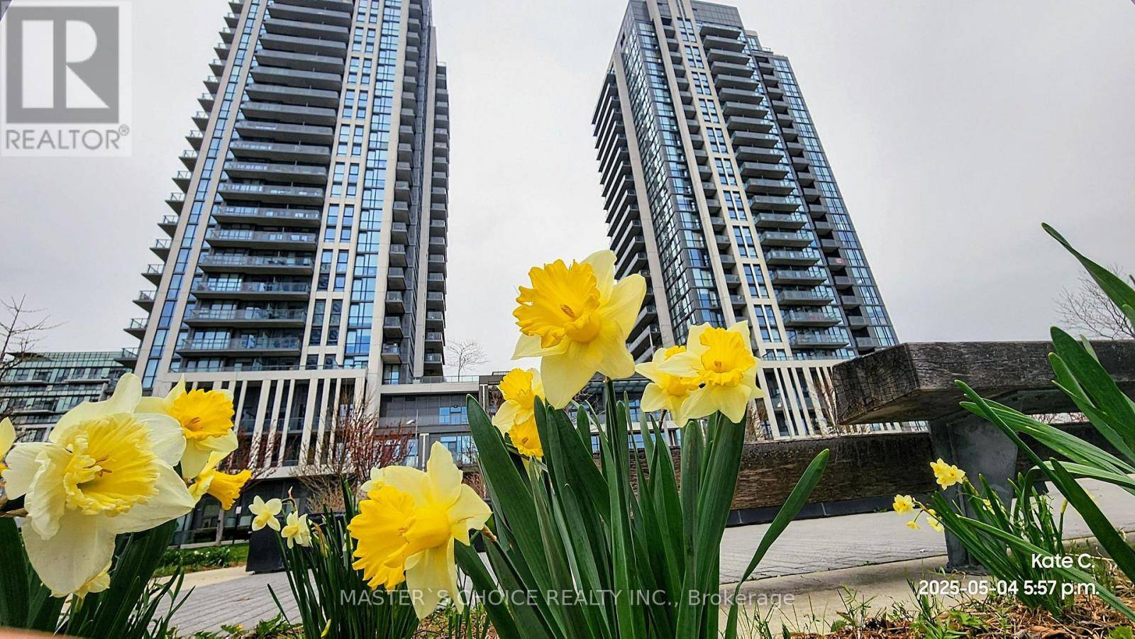 Toronto (islington-city Centre West), ON M8Z0C1,15 Zorra ST #2002
