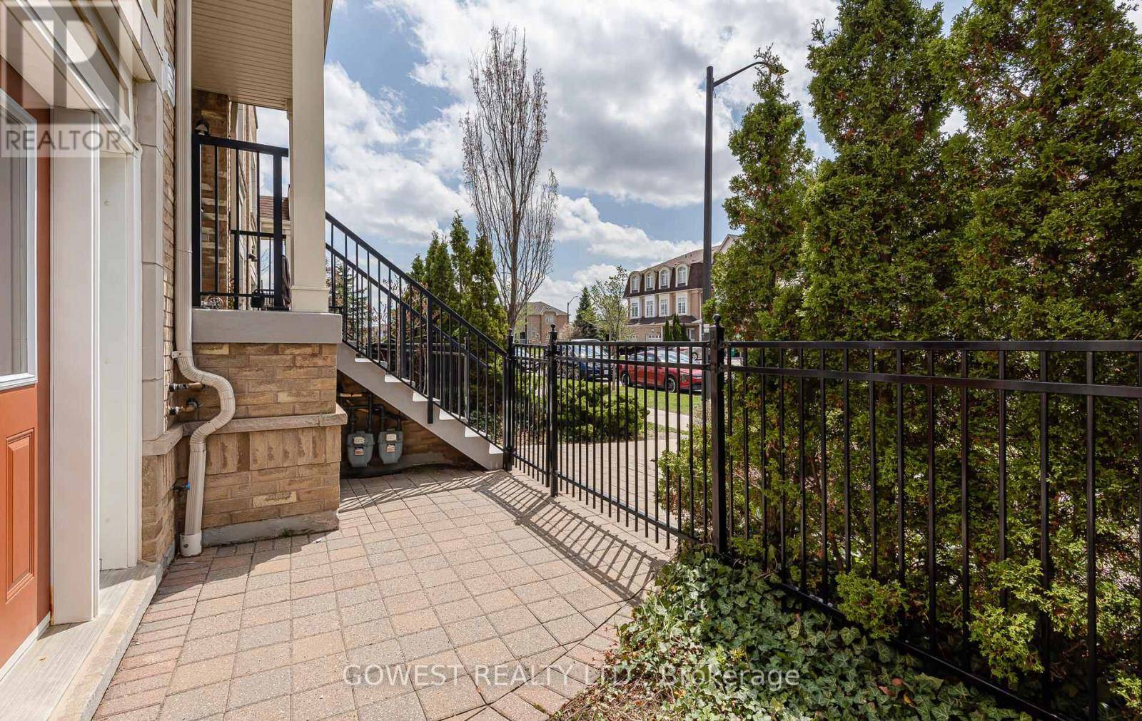 Mississauga (churchill Meadows), ON L5M8C8,4965 Southampton DR #35