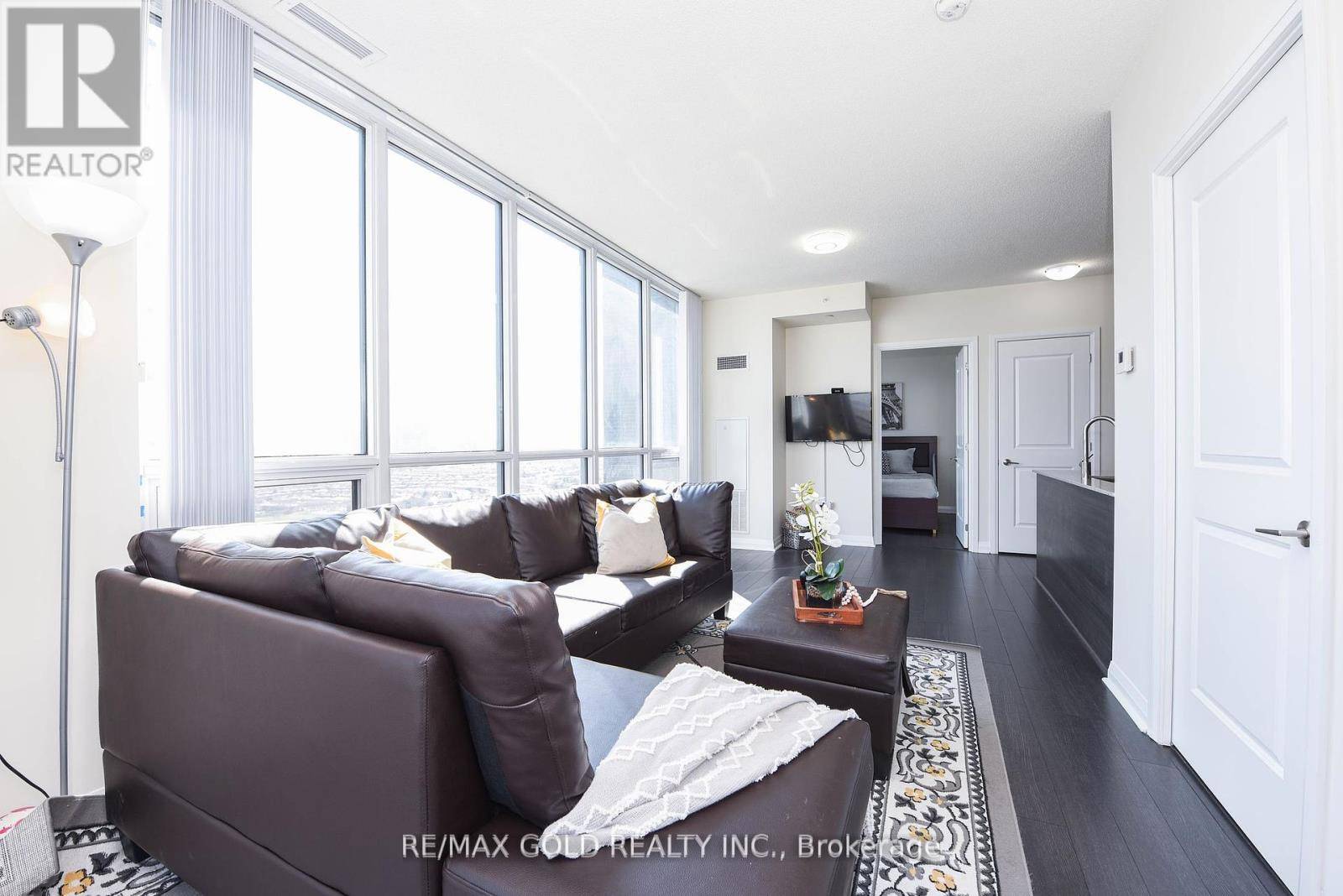 Mississauga (hurontario), ON L5R0G6,5033 Four Spring AVE North #1919