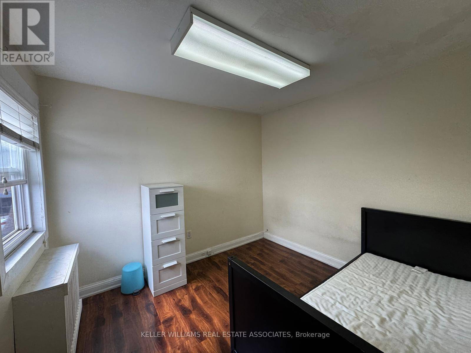 Mississauga (lakeview), ON L5E1C6,755 LAKESHORE ROAD E
