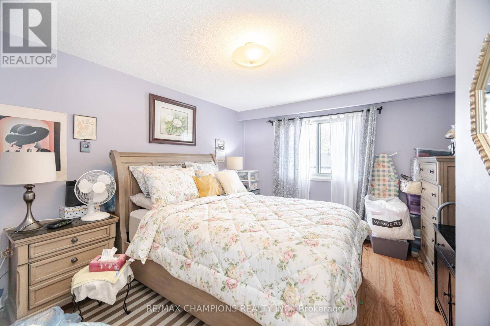 Mississauga (malton), ON L4T3M3,3525 BRANDON GATE DRIVE