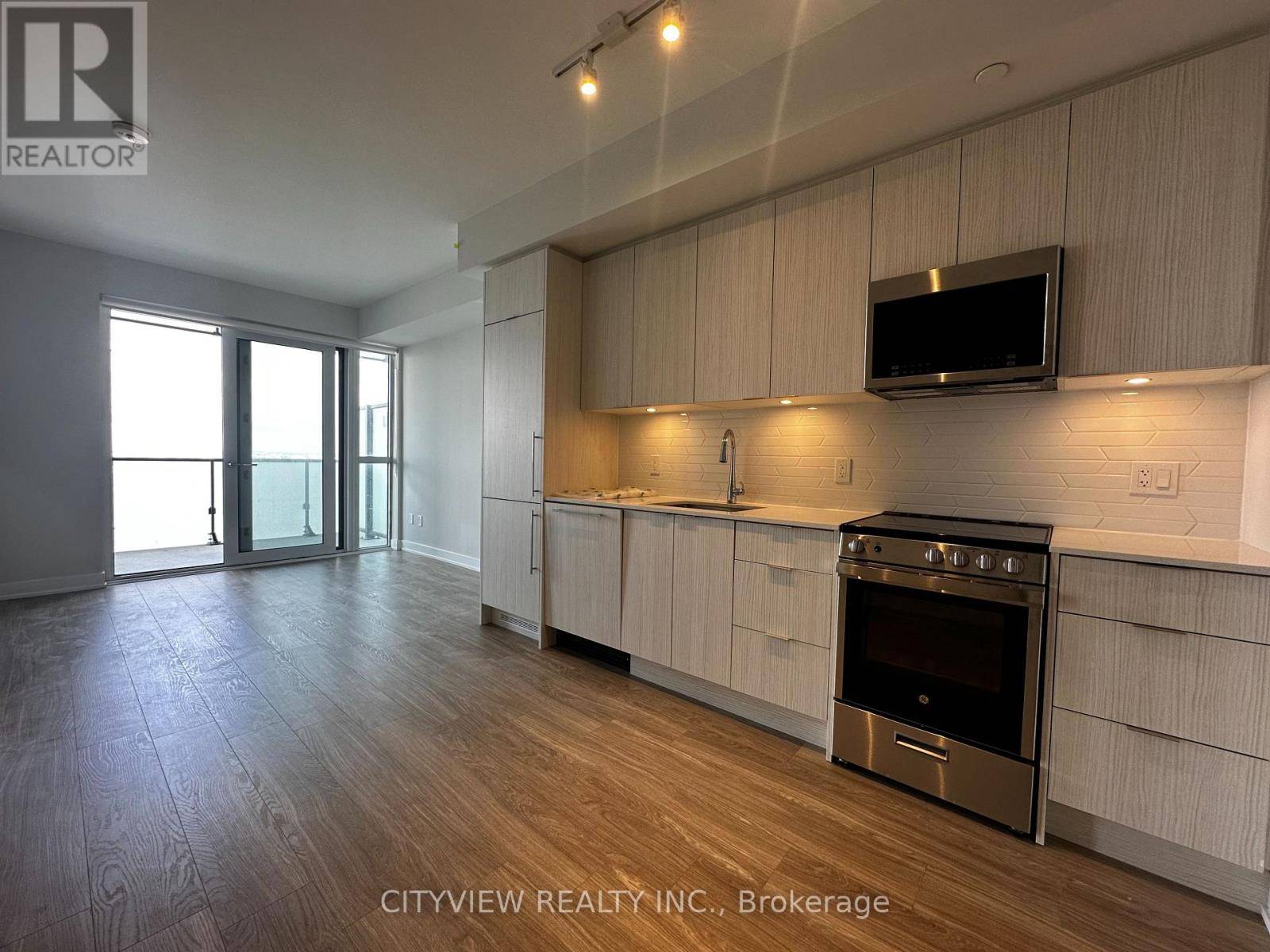 Mississauga (city Centre), ON L5B0L6,430 Square One DR #2909