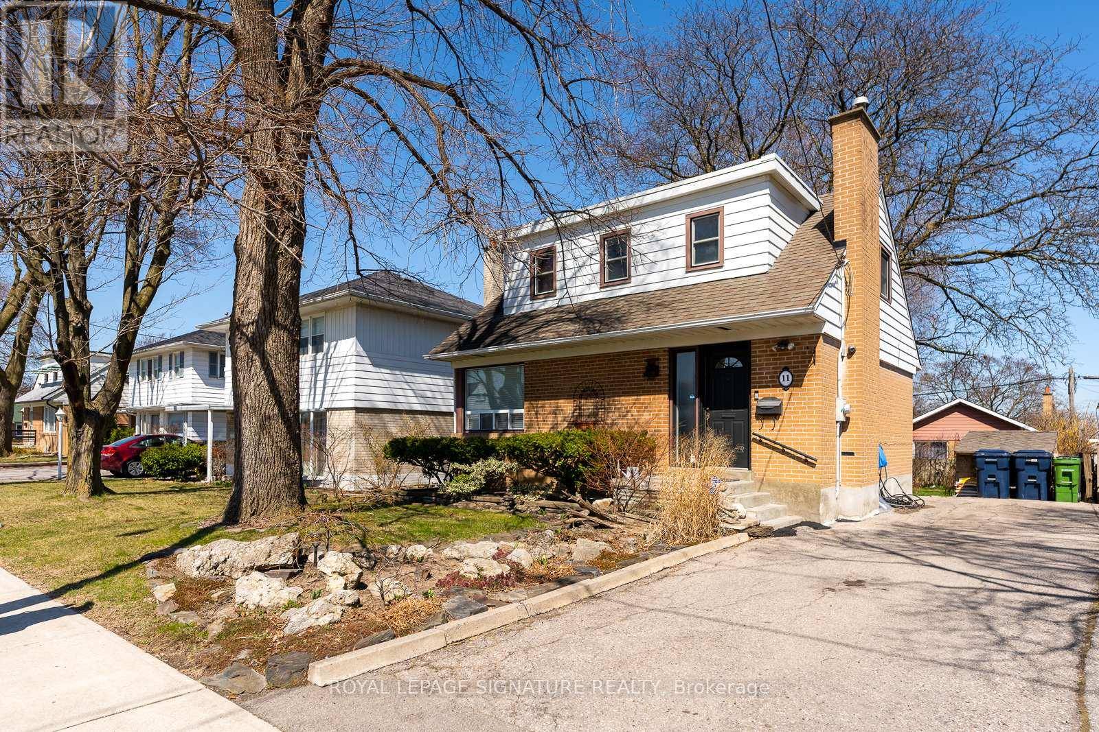 11 COPPERMILL DRIVE, Toronto (rexdale-kipling), ON M9W3Z1