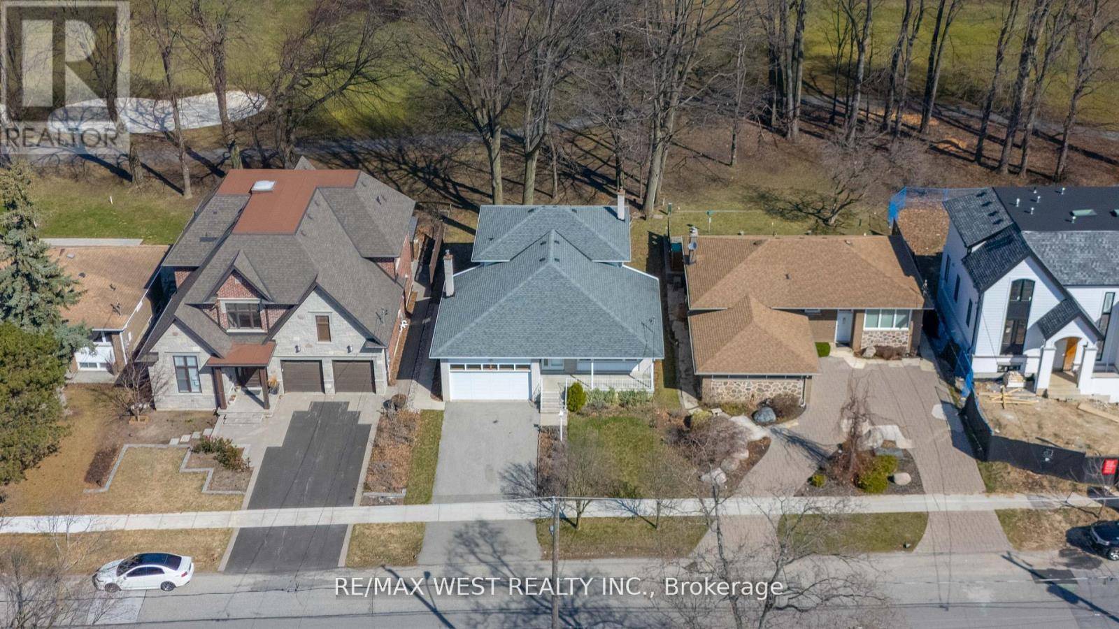 28 BRAYWIN DRIVE, Toronto (kingsview Village-the Westway), ON M9P2P1