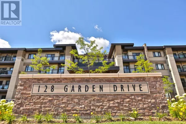 Oakville (co Central), ON L6K0H7,128 Garden DR #103