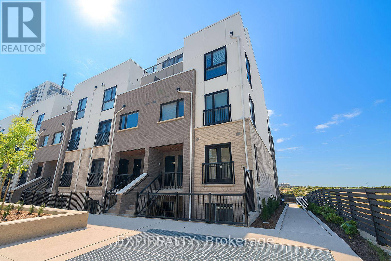 349 Wheat Boom DR #302, Oakville (jm Joshua Meadows), ON L6H7X5