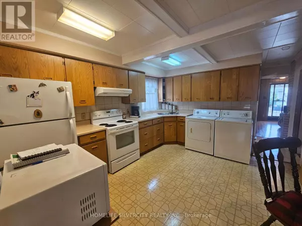 Mississauga (malton), ON L4T1P4,3099 MERRITT AVENUE