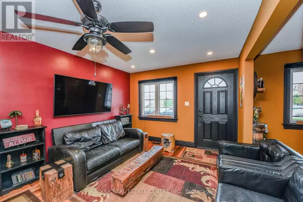 Brampton (downtown Brampton), ON L6Y1J5,14 ROYCE AVENUE