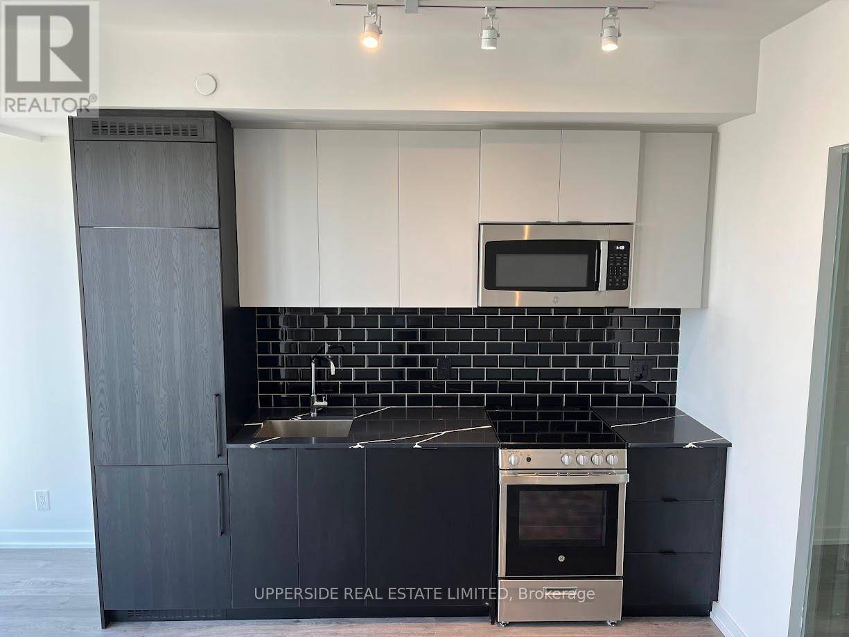 Toronto (south Parkdale), ON M6K0J2,285 Dufferin ST #628