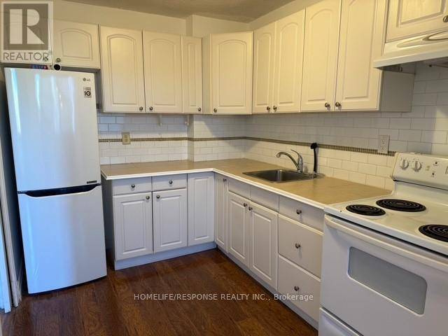 Mississauga (mississauga Valleys), ON L5A3T2,530 LOLITA GDNS #301