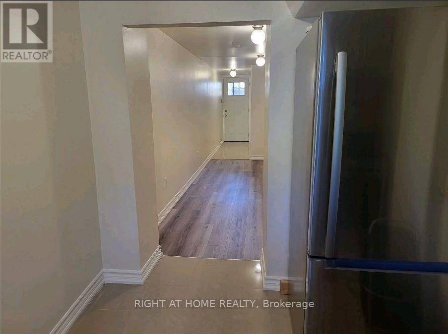 Toronto (weston-pellam Park), ON M6N1P9,45 Turnberry AVE #Basement