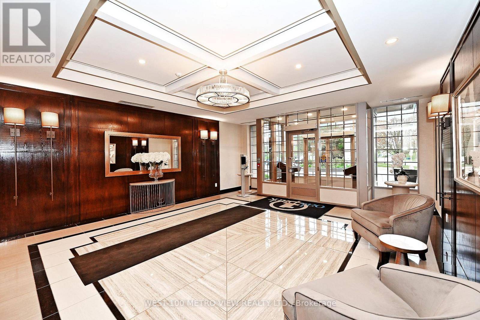 Oakville (ro River Oaks), ON L6H0C7,2365 CENTRAL PARK DR #1104