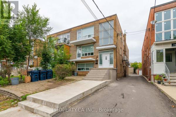 Toronto (yorkdale-glen Park), ON M6B3J8,749 Marlee AVE #1