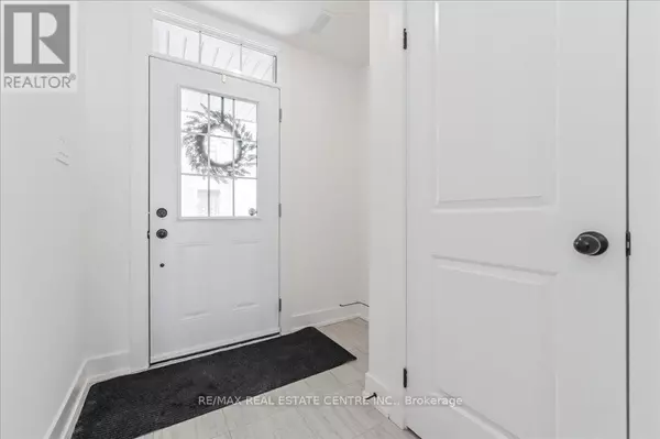 Orangeville, ON L9W5C8,690 Broadway AVE #3
