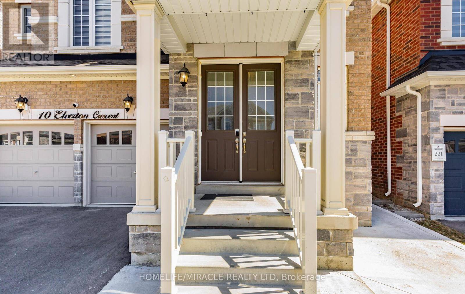 Brampton (northwest Brampton), ON L7A4Z4,10 ELVERTON CRESCENT
