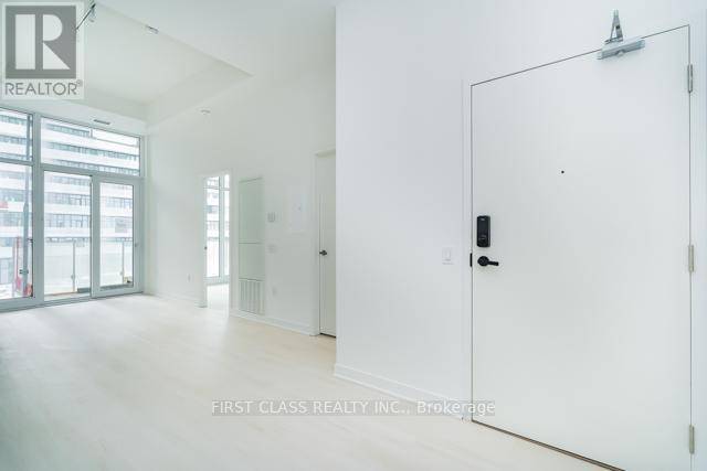 Mississauga (city Centre), ON L5B0M3,3900 Confederation Pkwy #527
