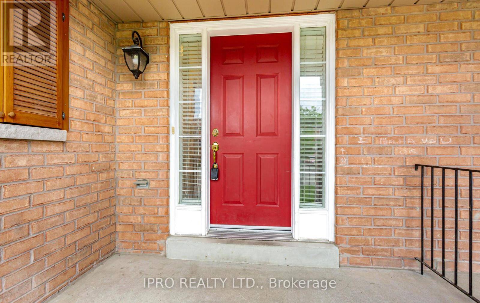 Mississauga (east Credit), ON L5V2Z6,6150 WINDFLEET CRESCENT
