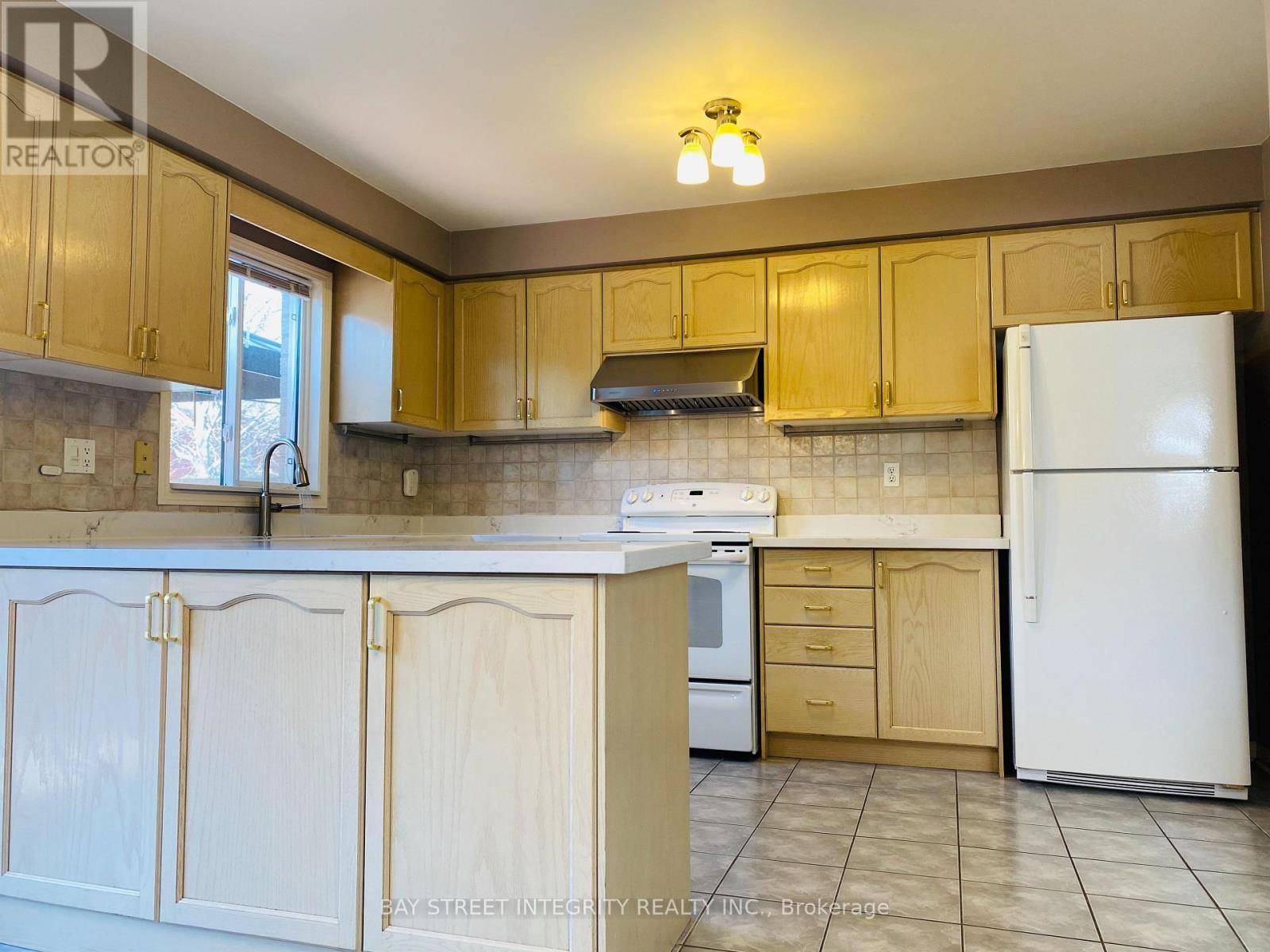 Oakville (wm Westmount), ON L6M3W8,2087 GOLDEN ORCHARD TRAIL