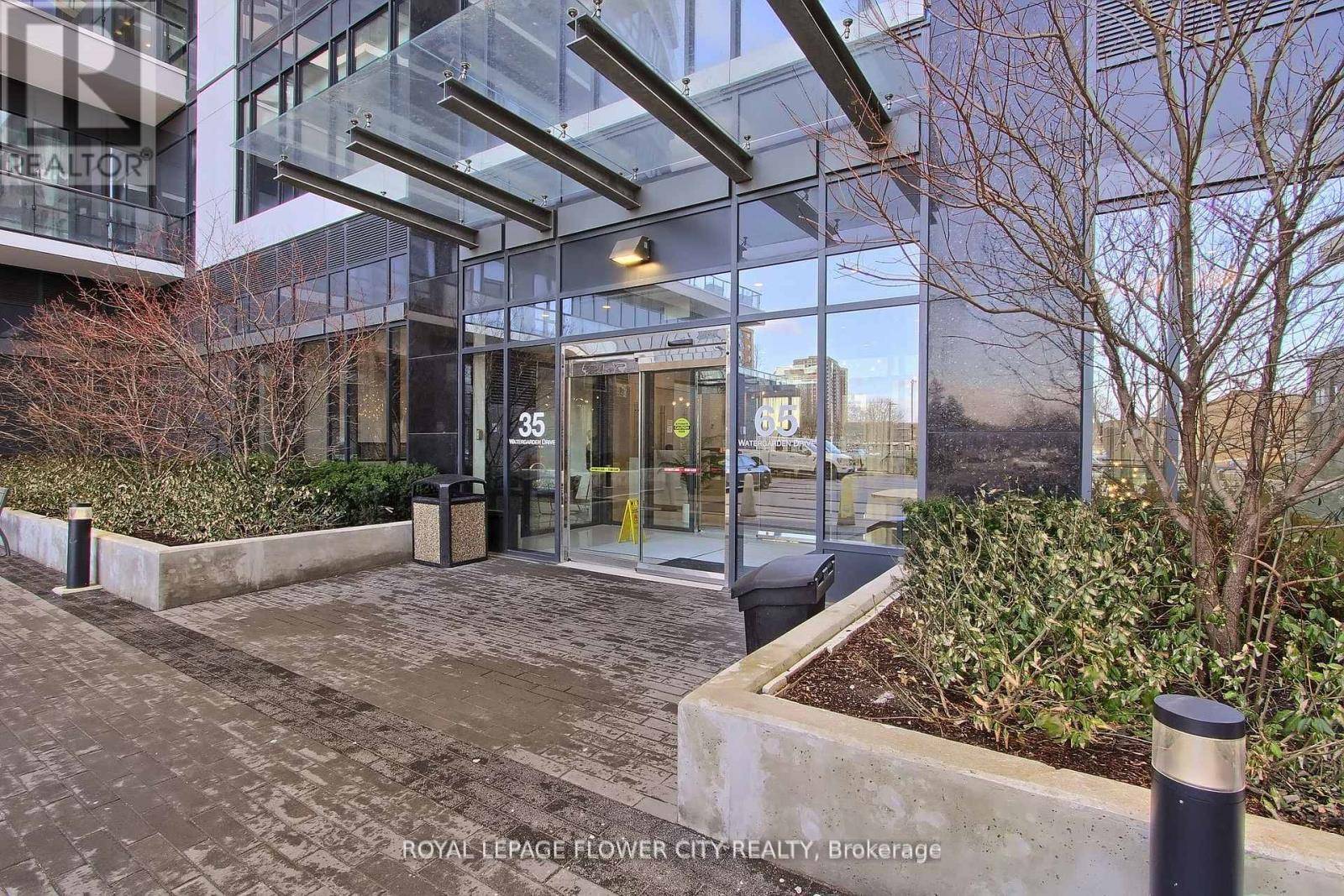 Mississauga (hurontario), ON L5R0G9,65 Watergarden CRES #1307