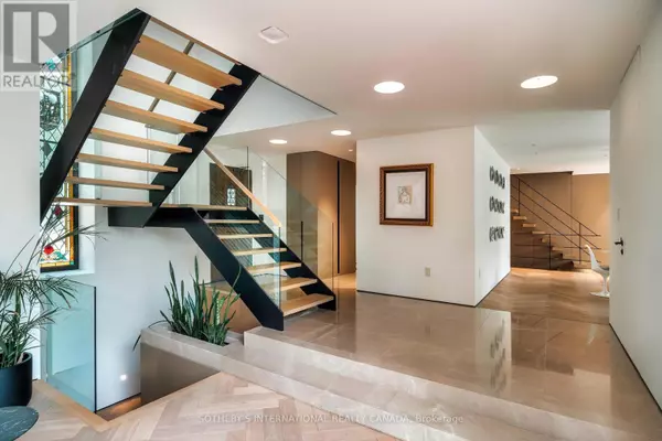 Toronto (lambton Baby Point), ON M6S2B7,57 BABY POINT CRESCENT