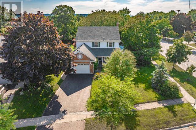 690 ROBERTSON CRESCENT, Milton (tm Timberlea), ON L9T4V5