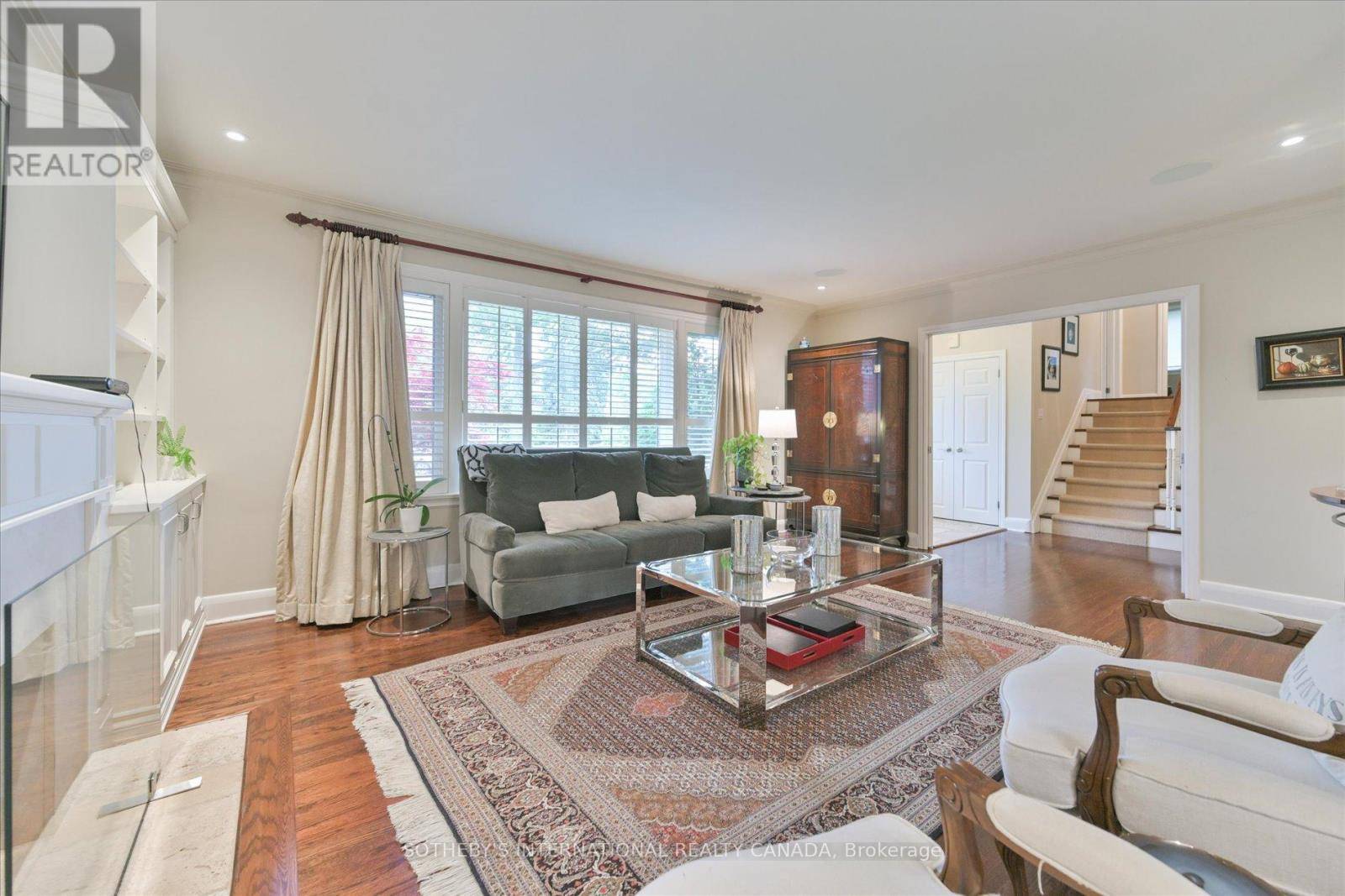 Toronto (edenbridge-humber Valley), ON M9A3X1,45 BROMLEY CRESCENT