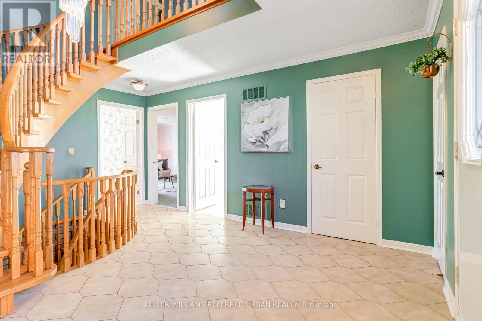 Mississauga (creditview), ON L5C3S7,4175 TALL PINE COURT