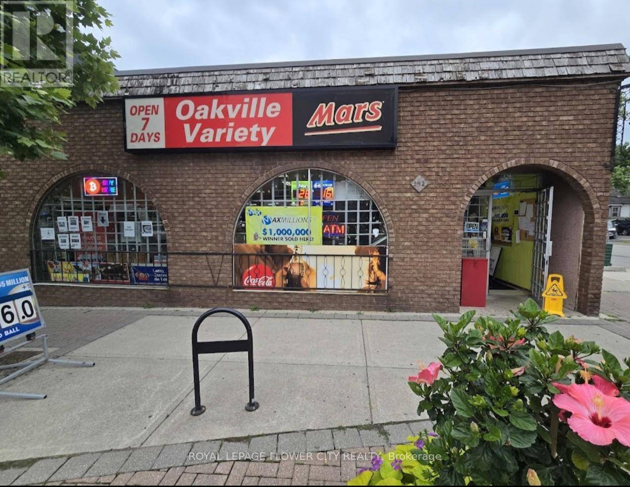 392 KERR STREET, Oakville (co Central), ON L6K3B9