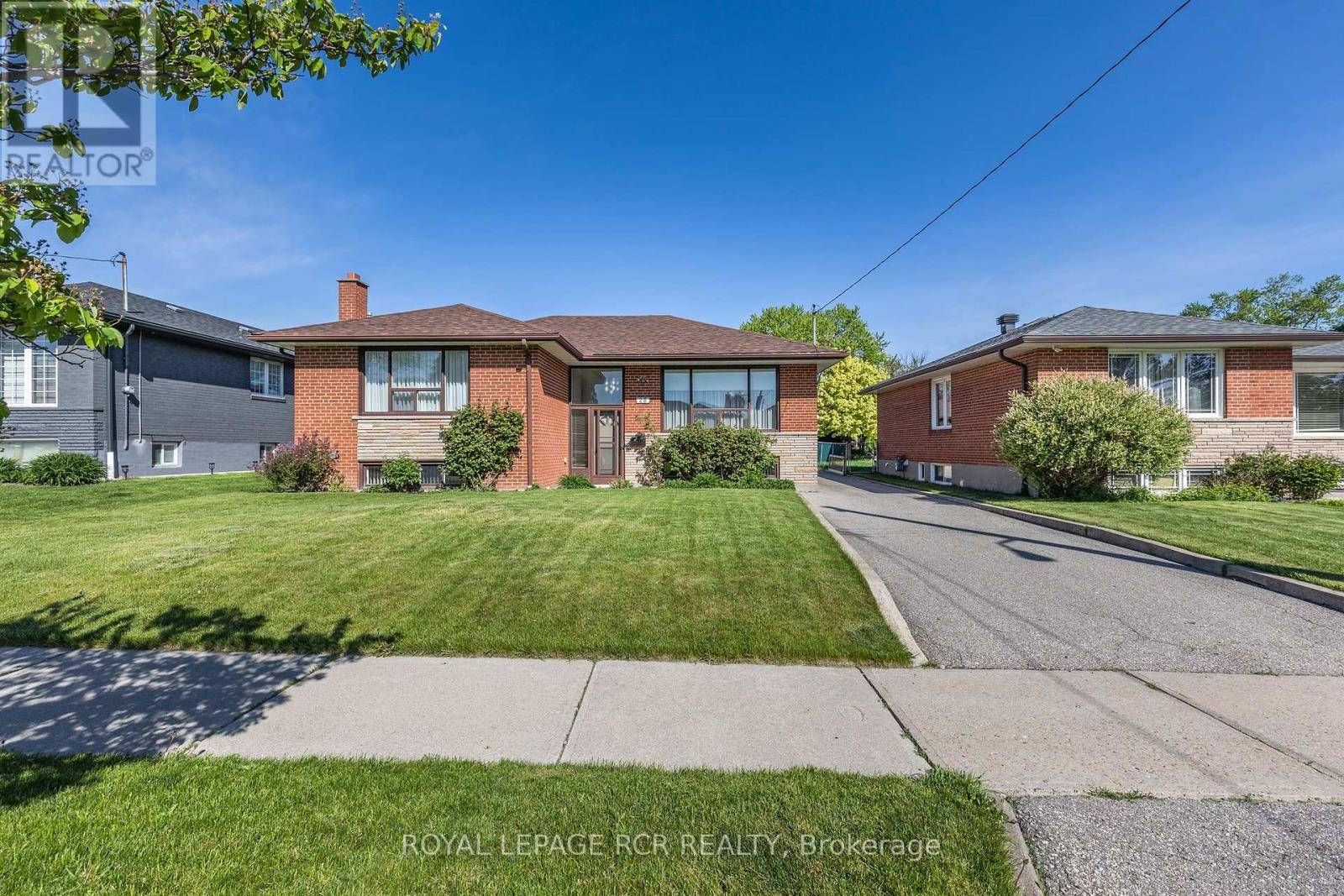 Toronto (willowridge-martingrove-richview), ON M9R2H9,26 LUDSTONE DRIVE