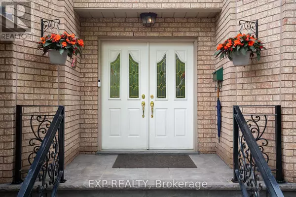 Toronto (thistletown-beaumonde Heights), ON M9V5E8,6 EDGEBROOK DRIVE