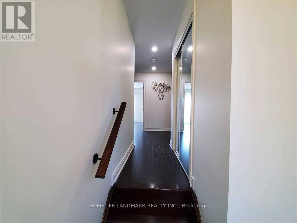 Burlington (alton), ON L7M1P8,3848 TUFGAR CRESCENT