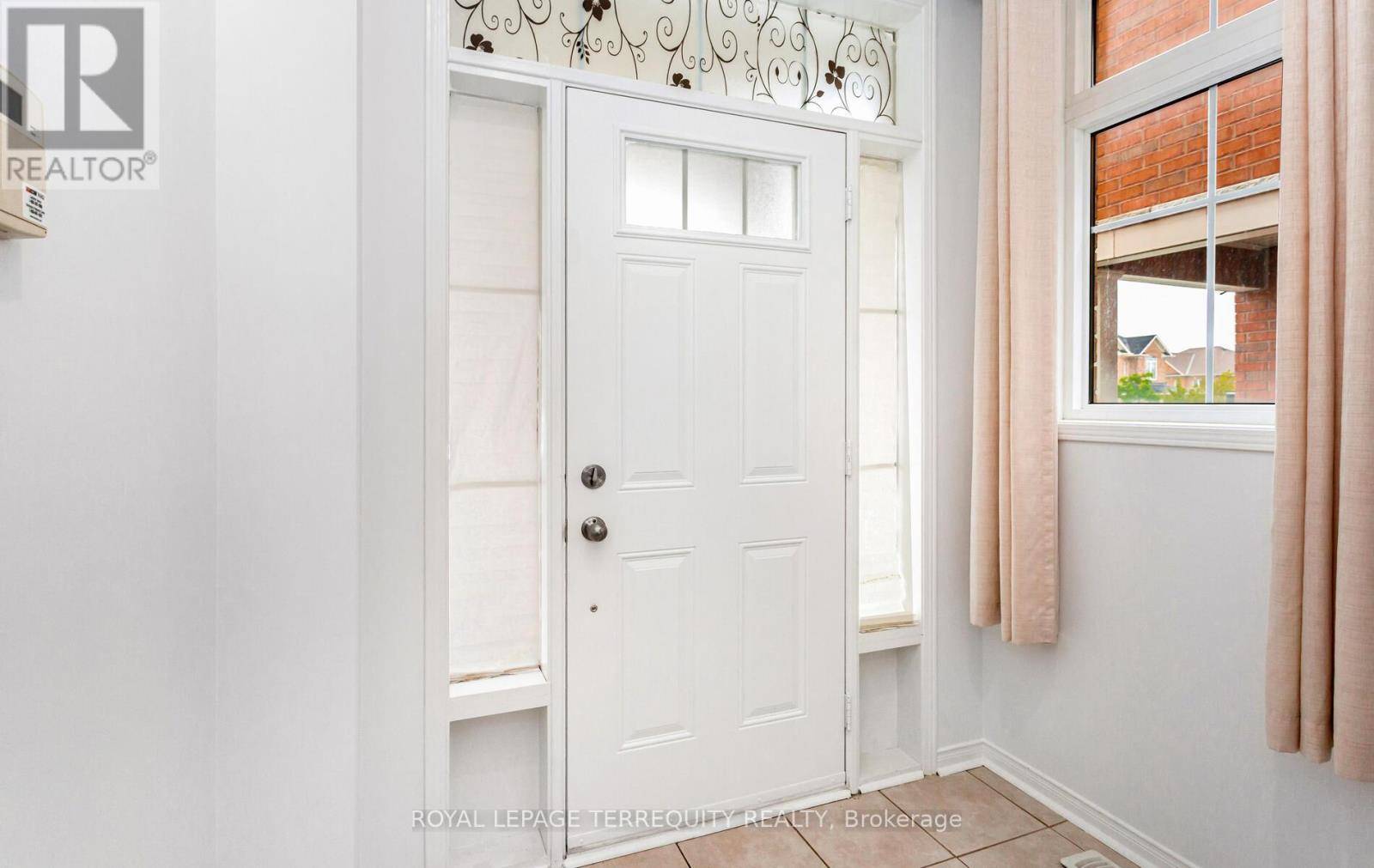Mississauga (churchill Meadows), ON L5M0G8,3298 SUNLIGHT STREET