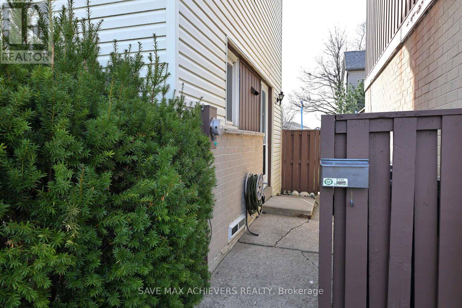 Brampton (northgate), ON L6S2K7,3 GOLD FINCH COURT
