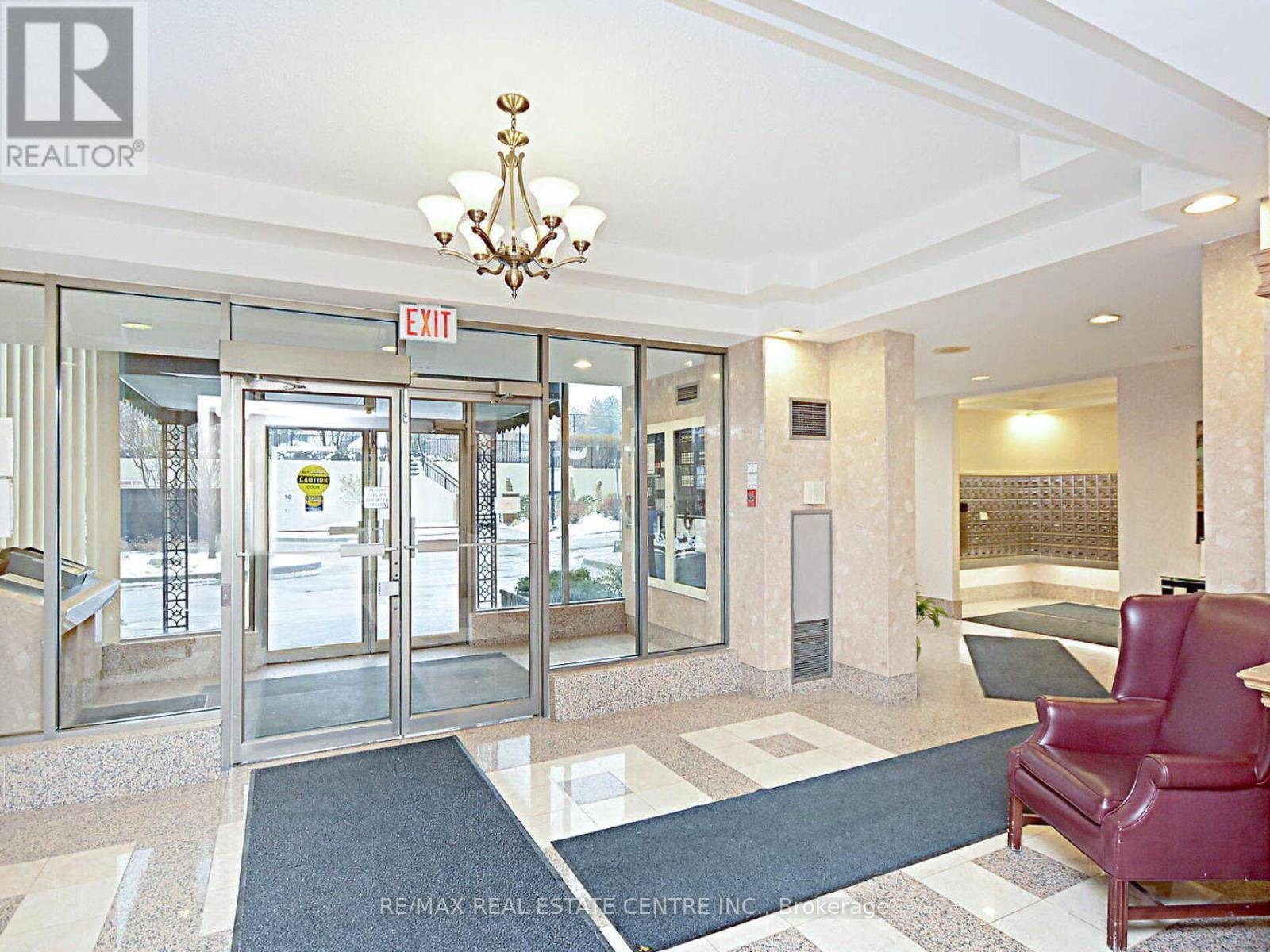 Mississauga (city Centre), ON L5B3Z3,55 Elm DR West #1404