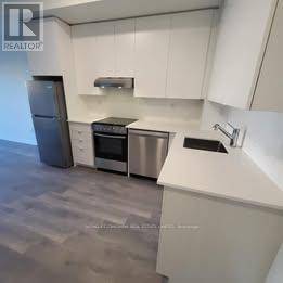 Toronto (beechborough-greenbrook), ON M6M0C4,165 Canon Jackson DR #408