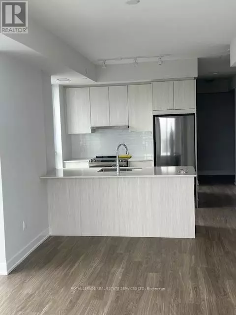 Mississauga (city Centre), ON L5B0L6,430 Square One DR #4011