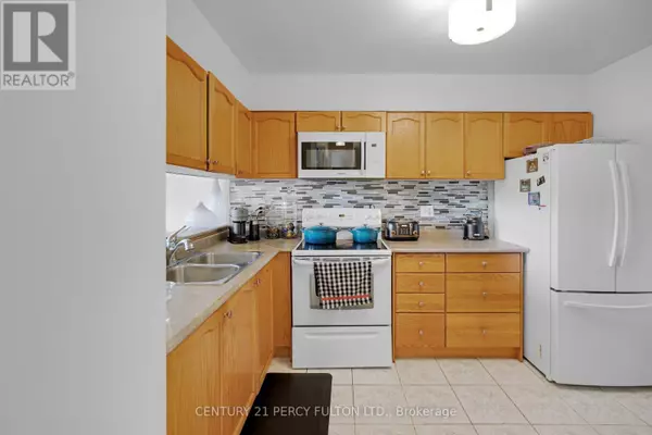 Toronto (elms-old Rexdale), ON M9W6A7,238 Albion RD #310