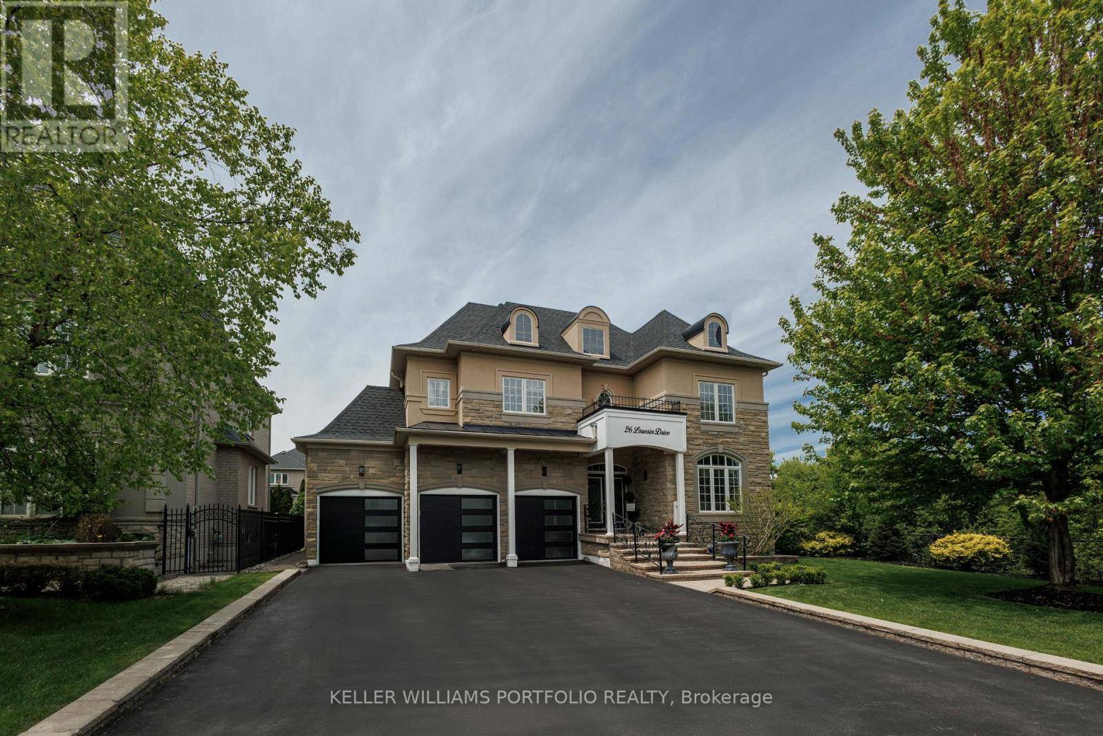 Brampton (vales Of Castlemore North), ON L6P1W6,26 LOUVAIN DRIVE