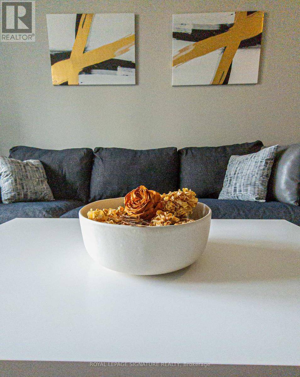 Mississauga (city Centre), ON L5B4M2,33 Elm DR #1007