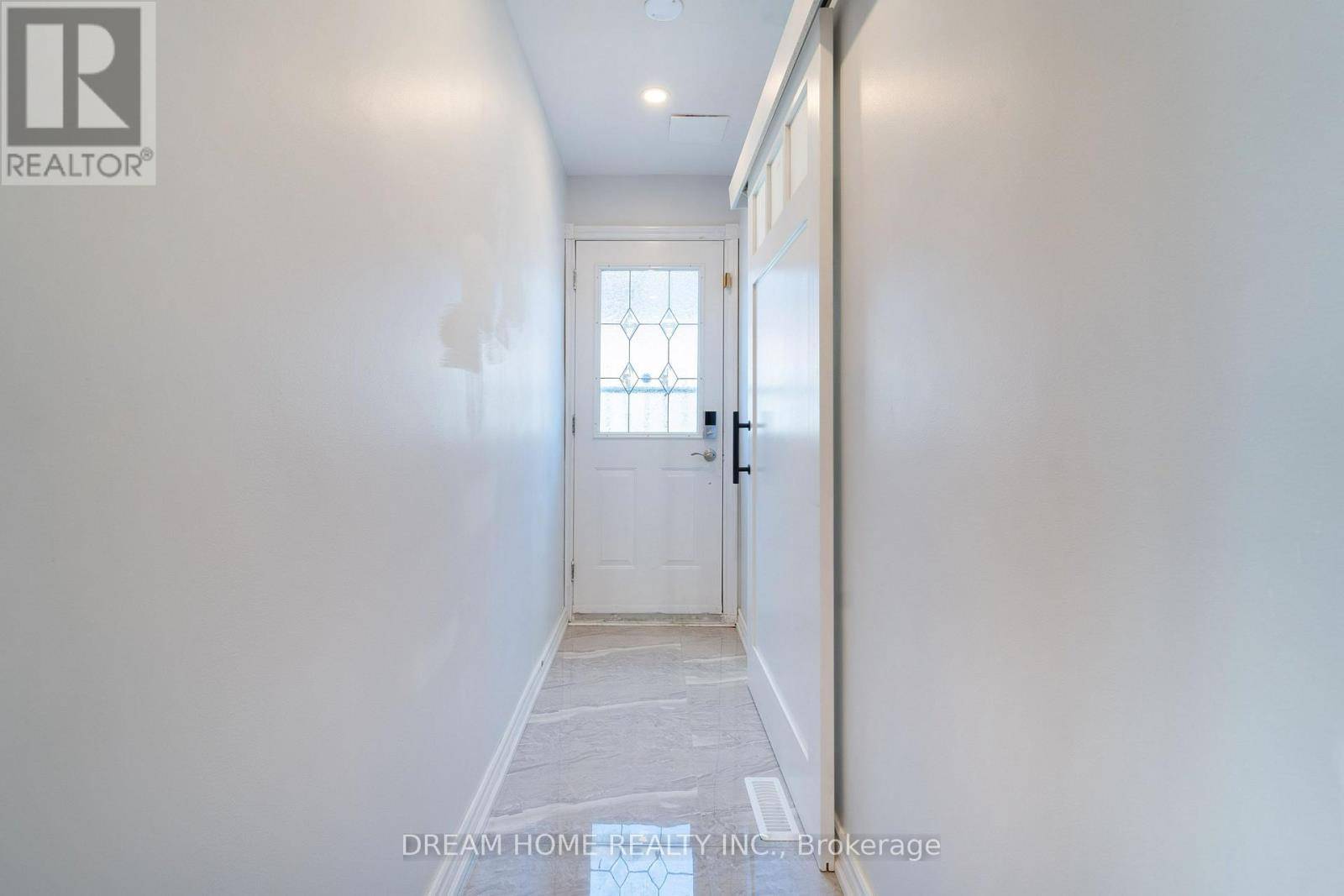 6 Alcester CT #BSMT, Toronto (yorkdale-glen Park), ON M6A2Z6
