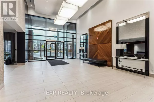 Oakville (go Glenorchy), ON L6H0X2,102 Grovewood Common #407