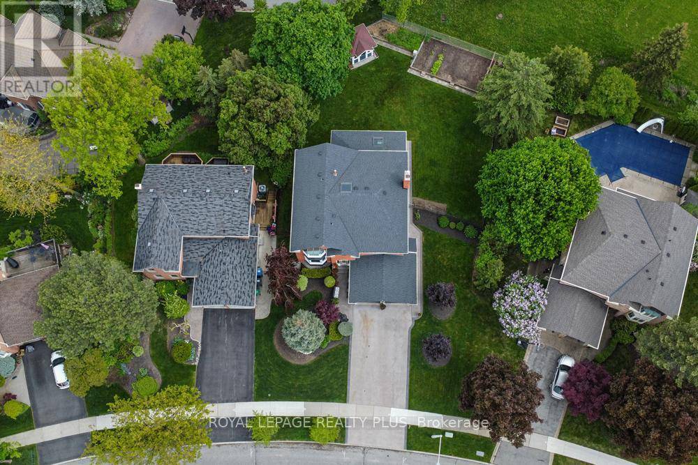 Mississauga (erin Mills), ON L5L2X1,1827 FOLKWAY DRIVE