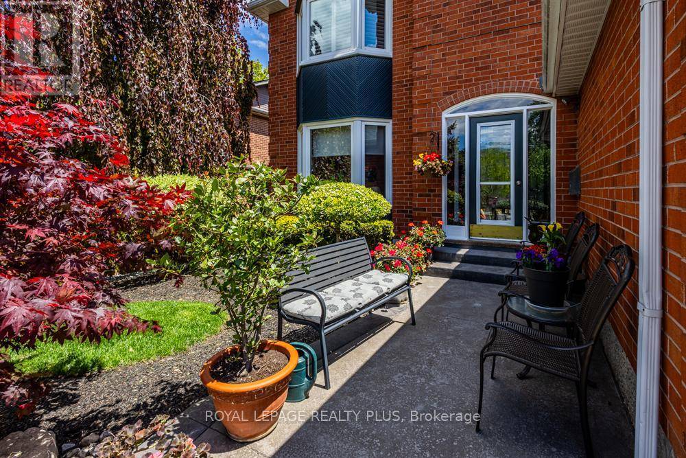 Mississauga (erin Mills), ON L5L2X1,1827 FOLKWAY DRIVE