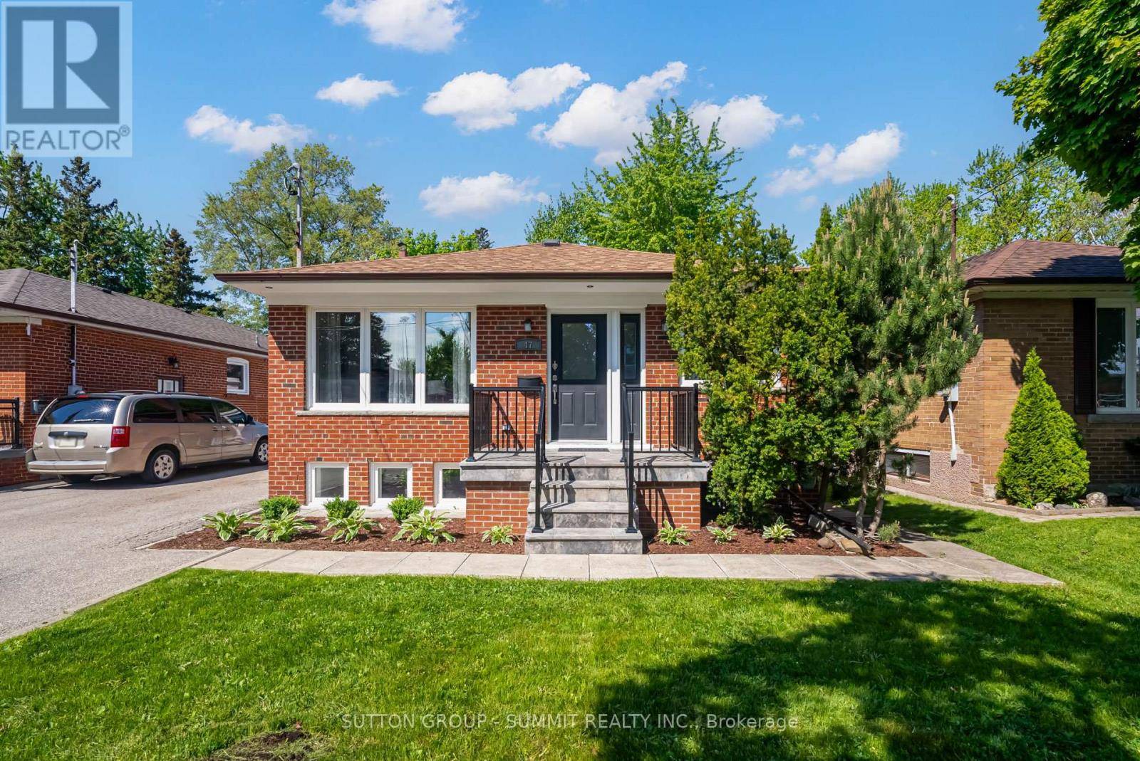 47 RAYSIDE DRIVE, Toronto (markland Wood), ON M9C1S9
