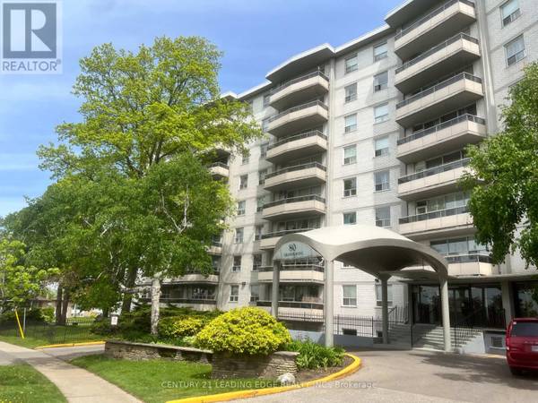80 Grandravine DR #916, Toronto (york University Heights), ON M3J1B2
