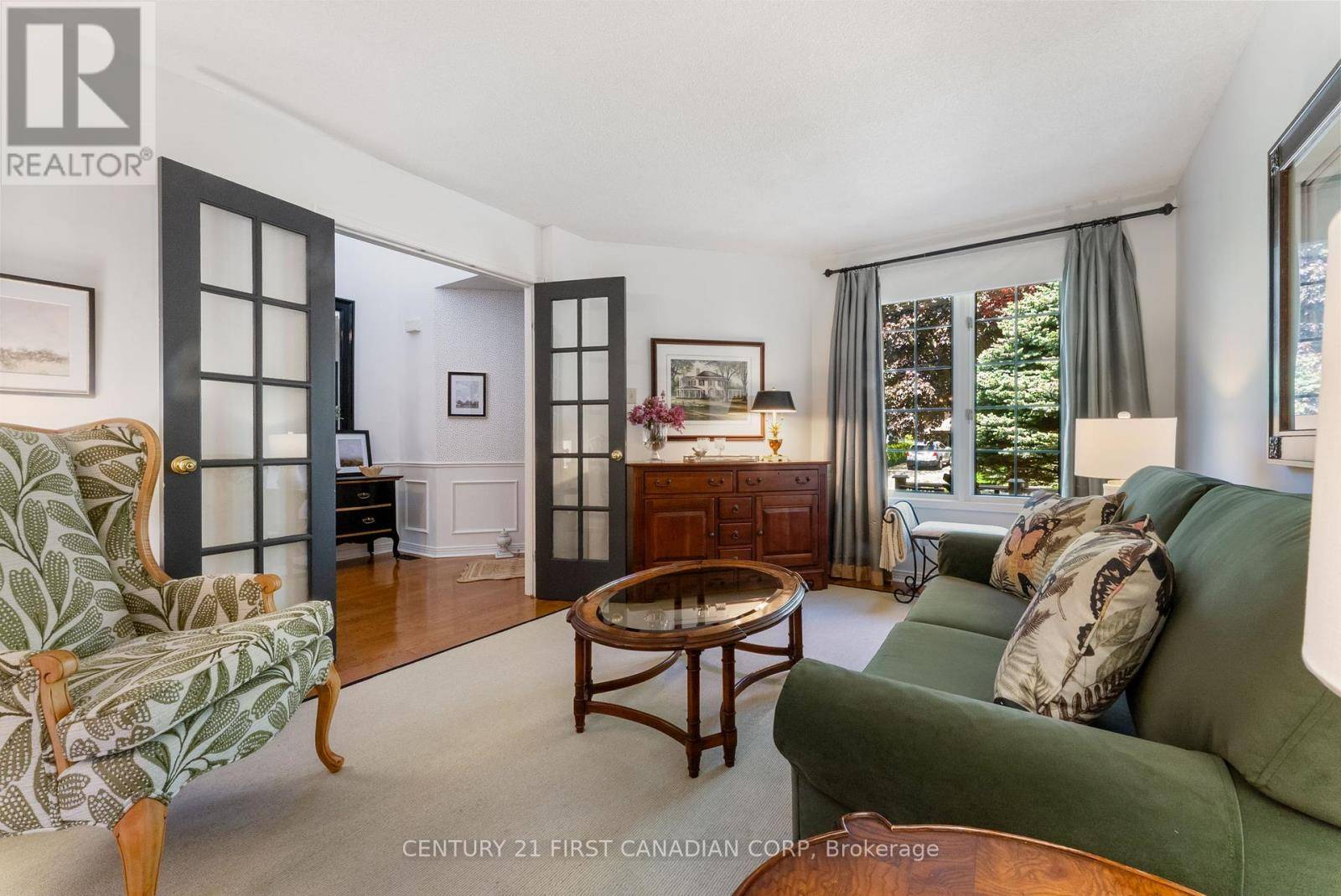 Burlington (brant), ON L7S2A7,1224 NATHANIEL CRESCENT