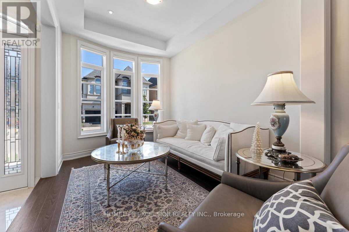 Oakville (go Glenorchy), ON L6H0T9,3128 PARSONAGE CRESCENT